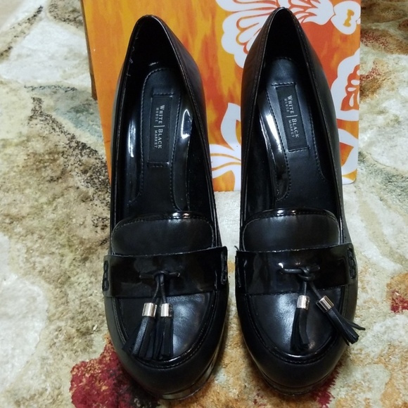White House Black Market Shoes - WHBM Beautiful shoes